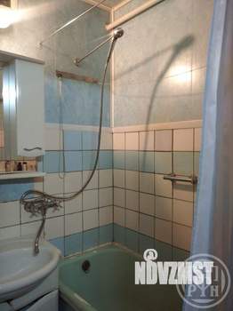 3-к квартира, вторичка, 53м2, 1/9 этаж