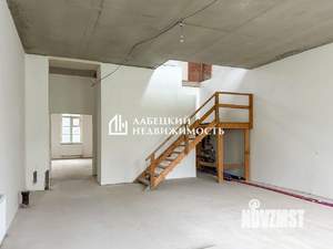3-к квартира, вторичка, 174м2, 1/2 этаж