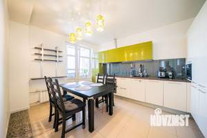 3-к квартира, вторичка, 108м2, 9/18 этаж