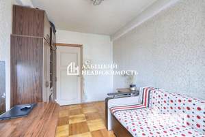 2-к квартира, вторичка, 46м2, 1/10 этаж