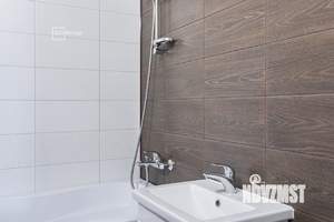 2-к квартира, вторичка, 57м2, 7/10 этаж
