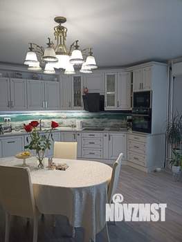 3-к квартира, вторичка, 102м2, 3/18 этаж