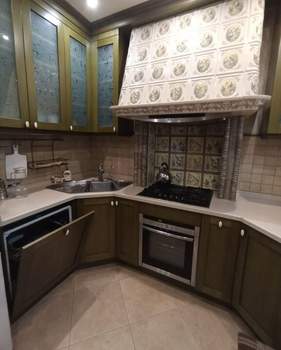 4-к квартира, вторичка, 170м2, 2/2 этаж