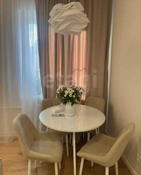2-к квартира, вторичка, 63м2, 4/5 этаж
