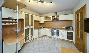 3-к квартира, вторичка, 82м2, 5/10 этаж