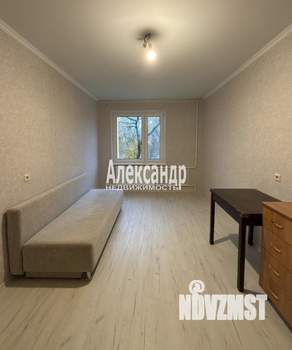 3-к квартира, вторичка, 81м2, 2/6 этаж