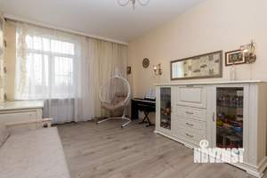 3-к квартира, вторичка, 88м2, 2/4 этаж