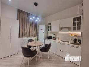 2-к квартира, вторичка, 59м2, 1/10 этаж
