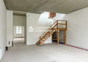 3-к квартира, вторичка, 183м2, 1/2 этаж