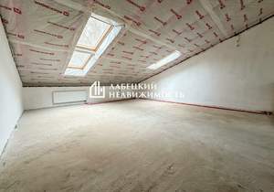3-к квартира, вторичка, 183м2, 1/2 этаж