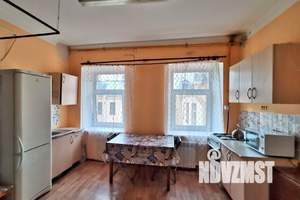 3-к квартира, вторичка, 72м2, 6/6 этаж
