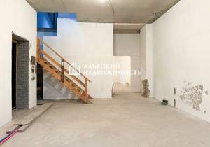 3-к квартира, вторичка, 171м2, 1/2 этаж