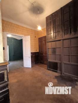 6-к квартира, вторичка, 188м2, 2/4 этаж