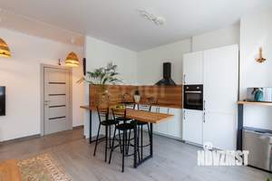 2-к квартира, вторичка, 65м2, 1/3 этаж