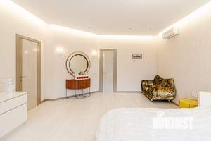 5-к квартира, вторичка, 220м2, 2/3 этаж