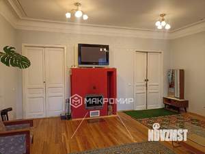 6-к квартира, вторичка, 230м2, 2/4 этаж