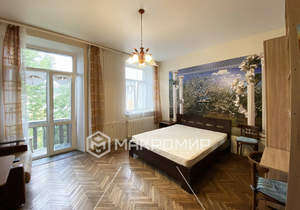 4-к квартира, вторичка, 100м2, 5/5 этаж