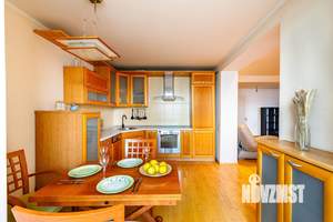 2-к квартира, вторичка, 65м2, 9/15 этаж