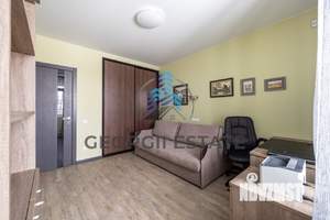 4-к квартира, вторичка, 108м2, 8/10 этаж