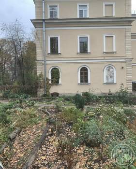 4-к квартира, вторичка, 108м2, 1/3 этаж