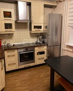 3-к квартира, вторичка, 70м2, 12/16 этаж