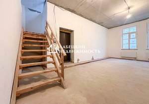 3-к квартира, вторичка, 176м2, 1/2 этаж