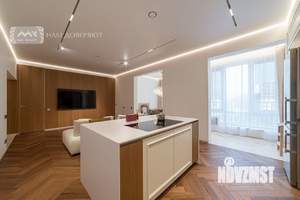 4-к квартира, вторичка, 131м2, 4/8 этаж