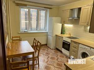 2-к квартира, вторичка, 58м2, 14/25 этаж
