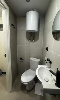 Студия квартира, вторичка, 10м2, 1/6 этаж