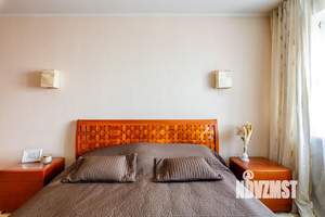 2-к квартира, вторичка, 65м2, 9/15 этаж