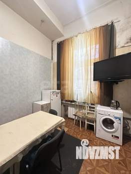 2-к квартира, вторичка, 65м2, 1/4 этаж