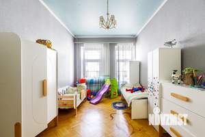 5-к квартира, вторичка, 191м2, 3/3 этаж