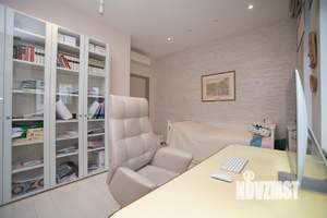 5-к квартира, вторичка, 220м2, 2/3 этаж