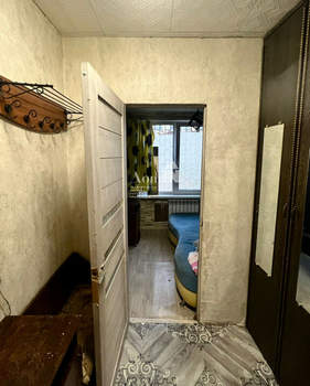 3-к квартира, вторичка, 42м2, 1/5 этаж