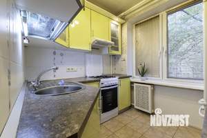 3-к квартира, вторичка, 58м2, 2/5 этаж