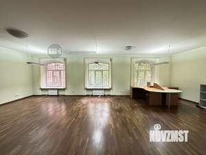 5-к квартира, вторичка, 162м2, 2/5 этаж