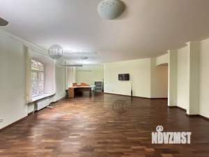 5-к квартира, вторичка, 162м2, 2/5 этаж