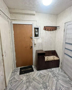 2-к квартира, вторичка, 42м2, 1/5 этаж