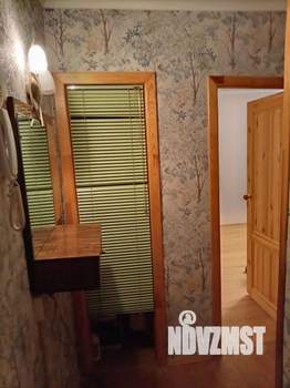 2-к квартира, вторичка, 43м2, 1/4 этаж