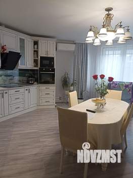 3-к квартира, вторичка, 102м2, 3/18 этаж