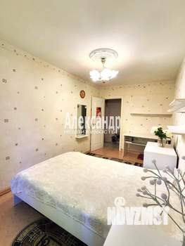 2-к квартира, вторичка, 43м2, 1/5 этаж