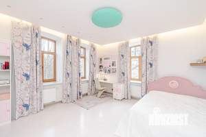5-к квартира, вторичка, 220м2, 2/3 этаж