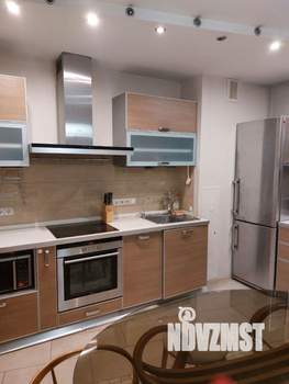 2-к квартира, вторичка, 68м2, 2/13 этаж