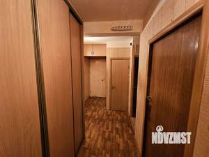 3-к квартира, вторичка, 56м2, 1/9 этаж