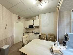 5-к квартира, вторичка, 162м2, 2/5 этаж
