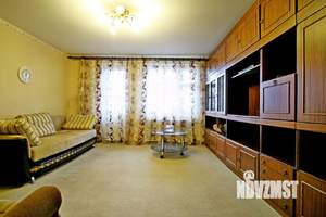2-к квартира, вторичка, 58м2, 9/10 этаж