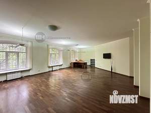 5-к квартира, вторичка, 162м2, 2/5 этаж