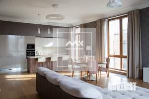 3-к квартира, вторичка, 146м2, 8/8 этаж