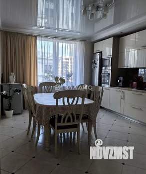 4-к квартира, вторичка, 121м2, 9/14 этаж