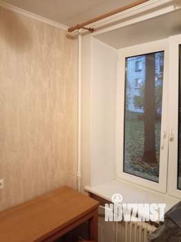2-к квартира, вторичка, 43м2, 1/4 этаж